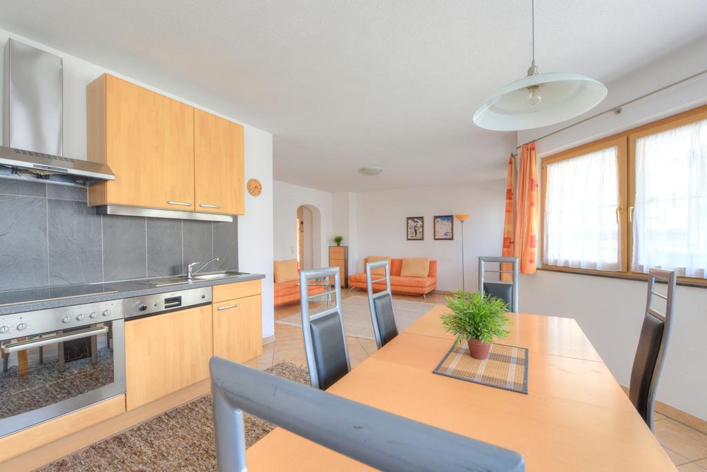 Appartement Strolz Schnann Zimmer foto