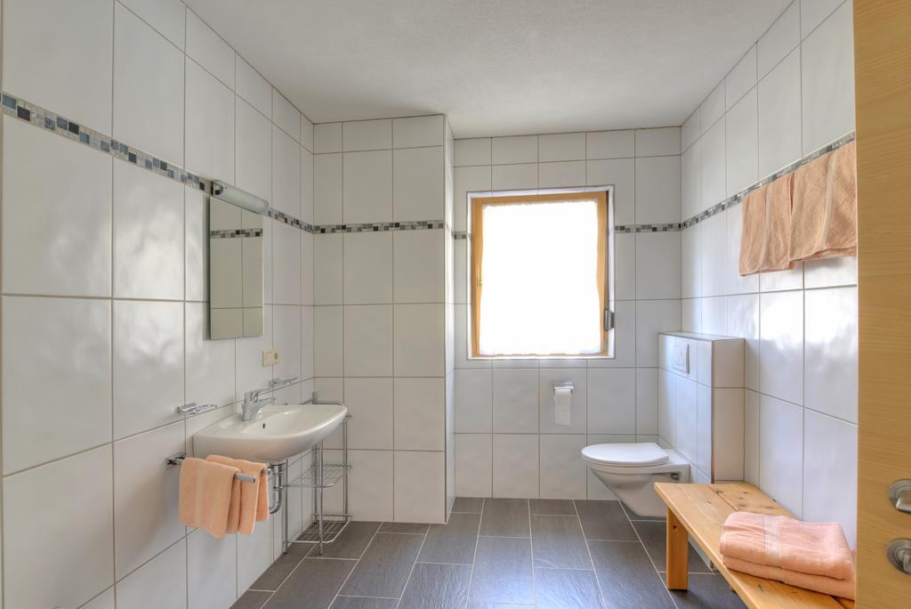 Appartement Strolz Schnann Zimmer foto