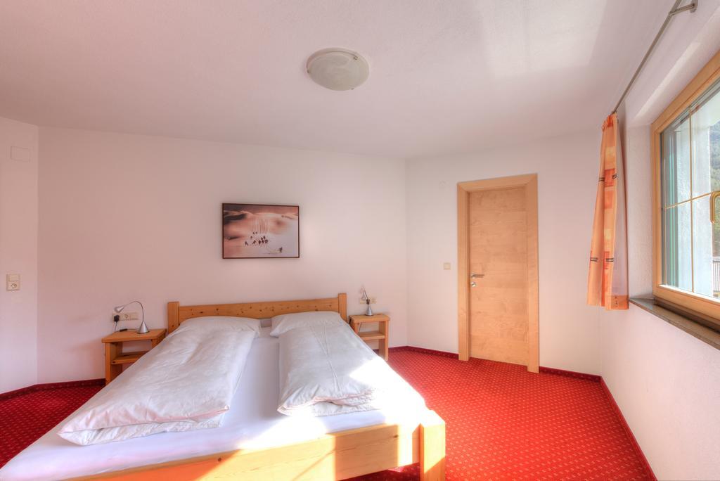 Appartement Strolz Schnann Zimmer foto