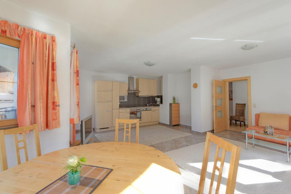 Appartement Strolz Schnann Zimmer foto